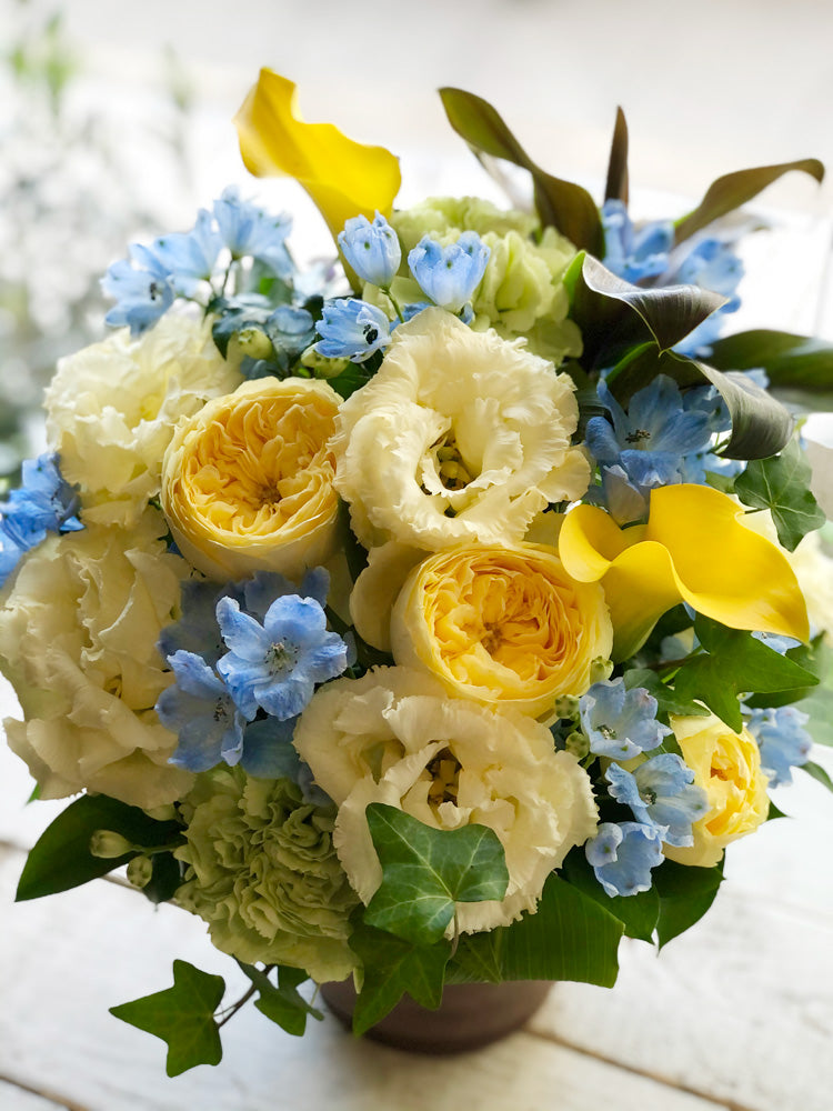フラワーアレンジメント メローイエローミント