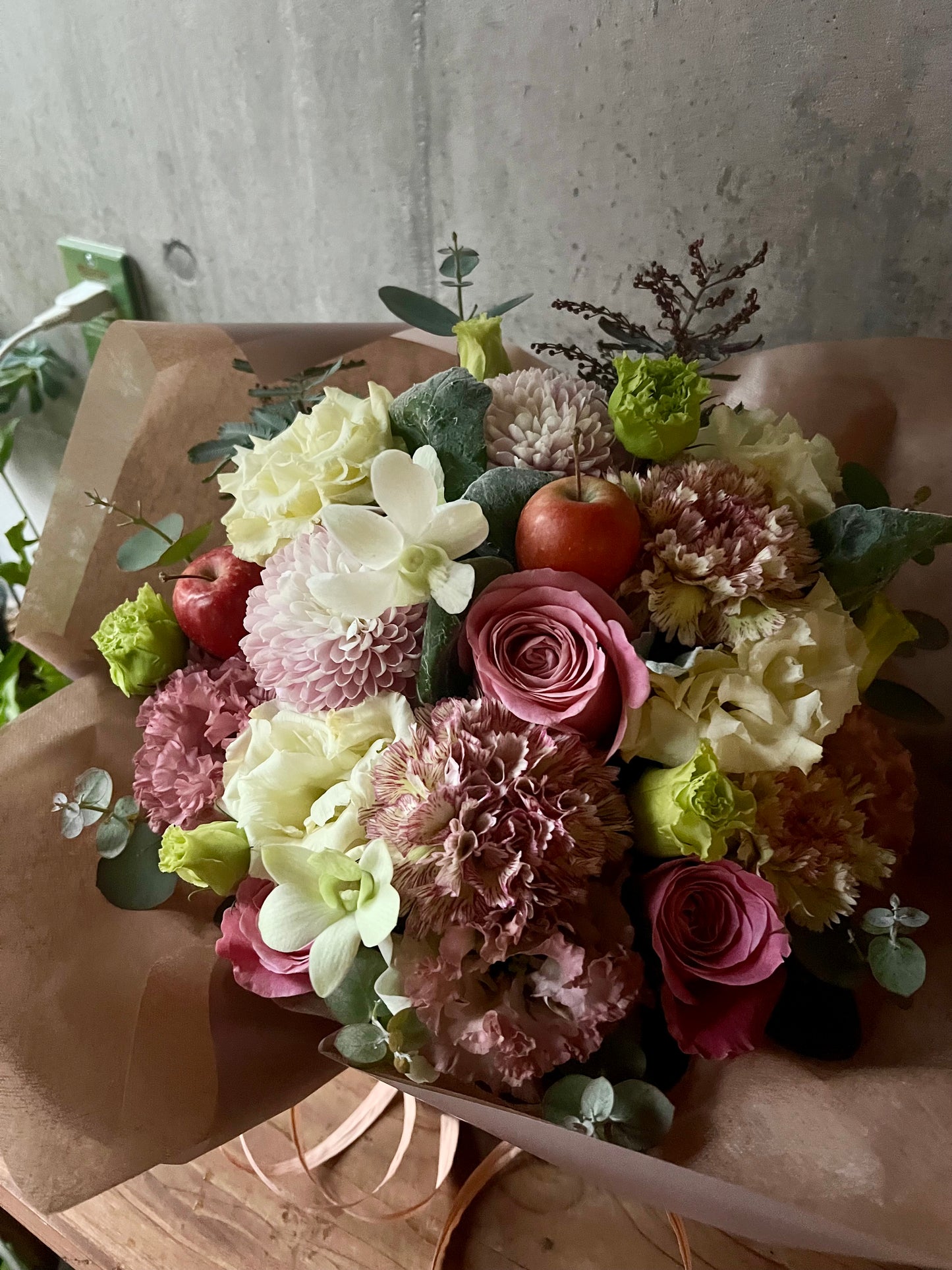 ペット用フラワーギフト　お供えアレンジメントL C-1