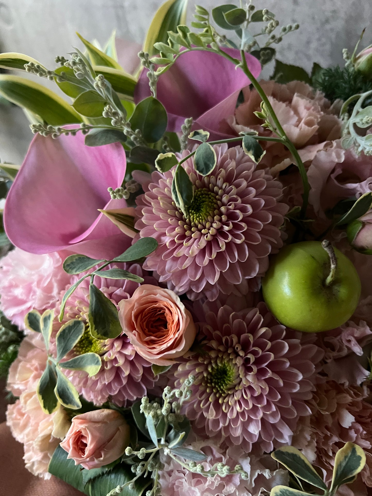 ペット用フラワーギフト　お供えアレンジメントM A-1